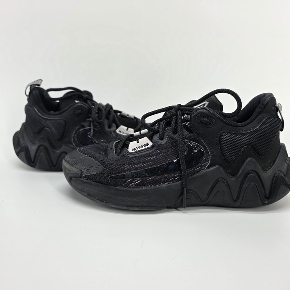 Nike Other - Nike Giannis Immortality 2 Sneakers Basketball‎ Shoes Black 3.5 Youth DQ1943-003